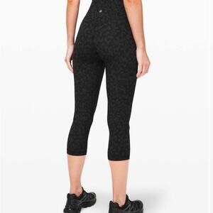 Lululemon Align Crop 21” – Formation Camo Deep Coal Multi, Size 2